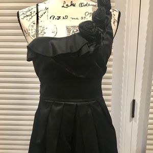 Pleated Ruffle One Shoulder Rosette party dress